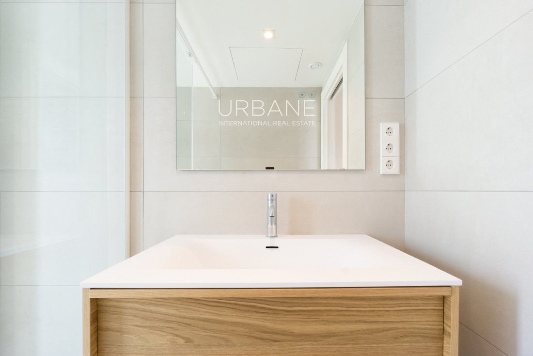 Apartment in Eixample, Barcelona, Spain 4 - 15434154
