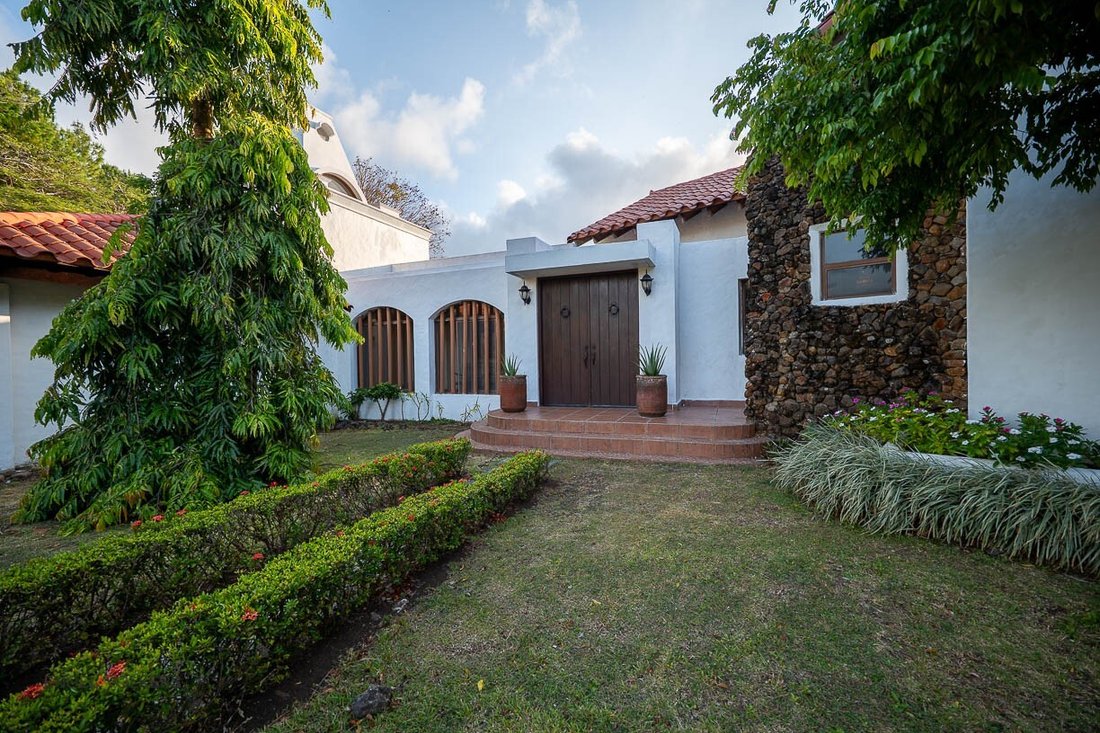 Estate in Sorá, Coclé Province, Panama 3 - 15244453