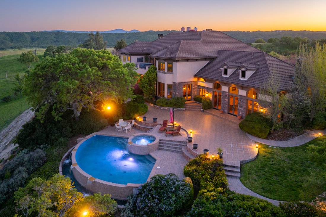 House in Bradley, California, United States 1 - 15431286