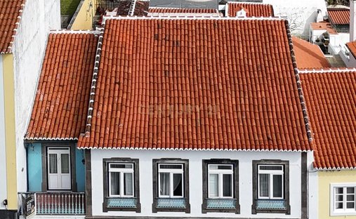 Villa in Angra do Heroísmo, Azoren, Portugal 1