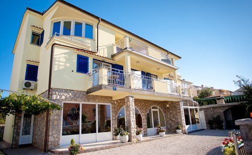 House in Malinska, Primorje-Gorski Kotar County, Croatia 1