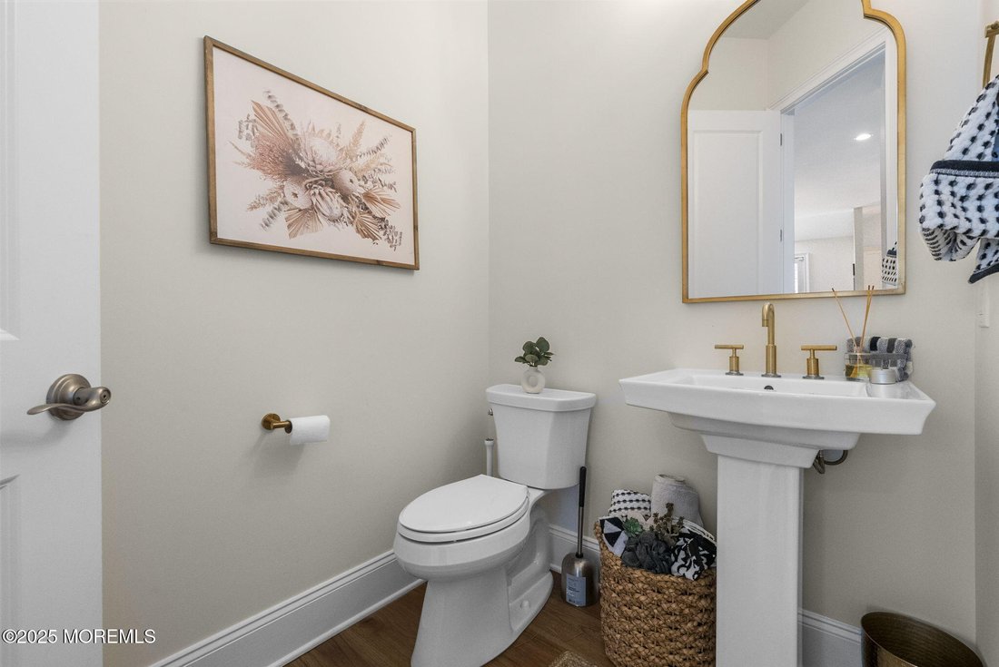 House in Lincroft, New Jersey, United States 5 - 15427602