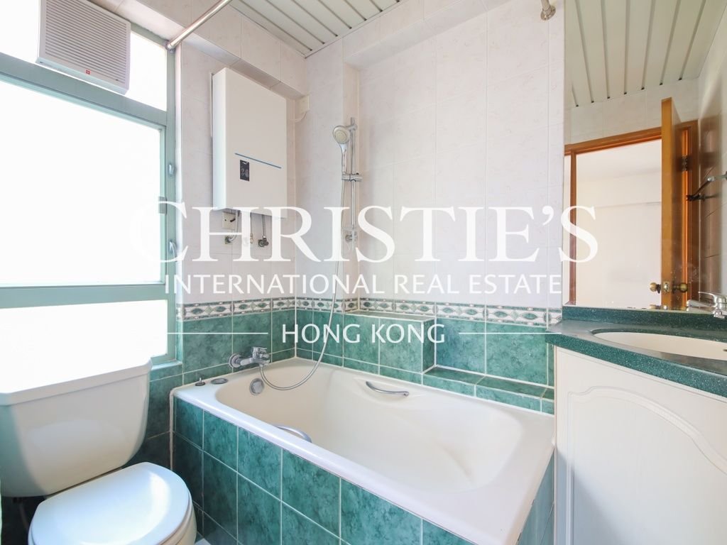 Apartment in Hong Kong, Hong Kong 5 - 15436806