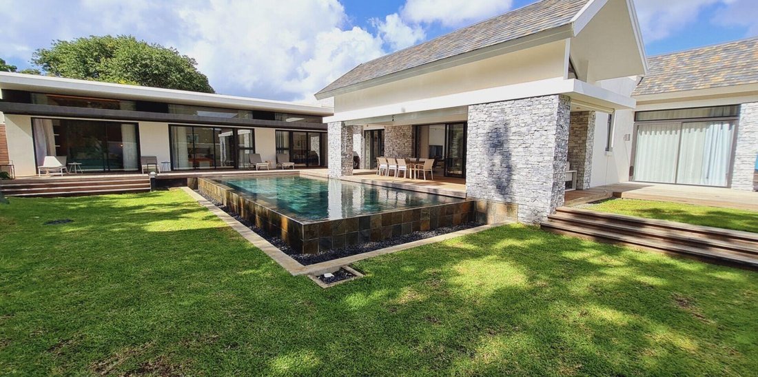 House in Grand Baie, Rivière du Rempart District, Mauritius 1 - 15430675