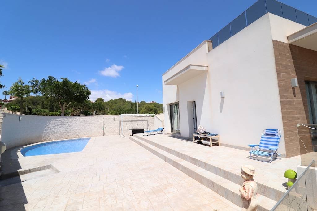 Chalet in San Miguel de Salinas, Valencian Community, Spain 1 - 12918075