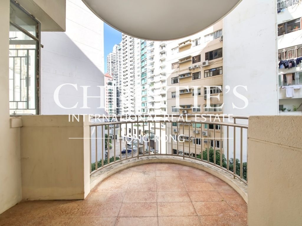Apartment in Hong Kong, Hong Kong 2 - 15434005
