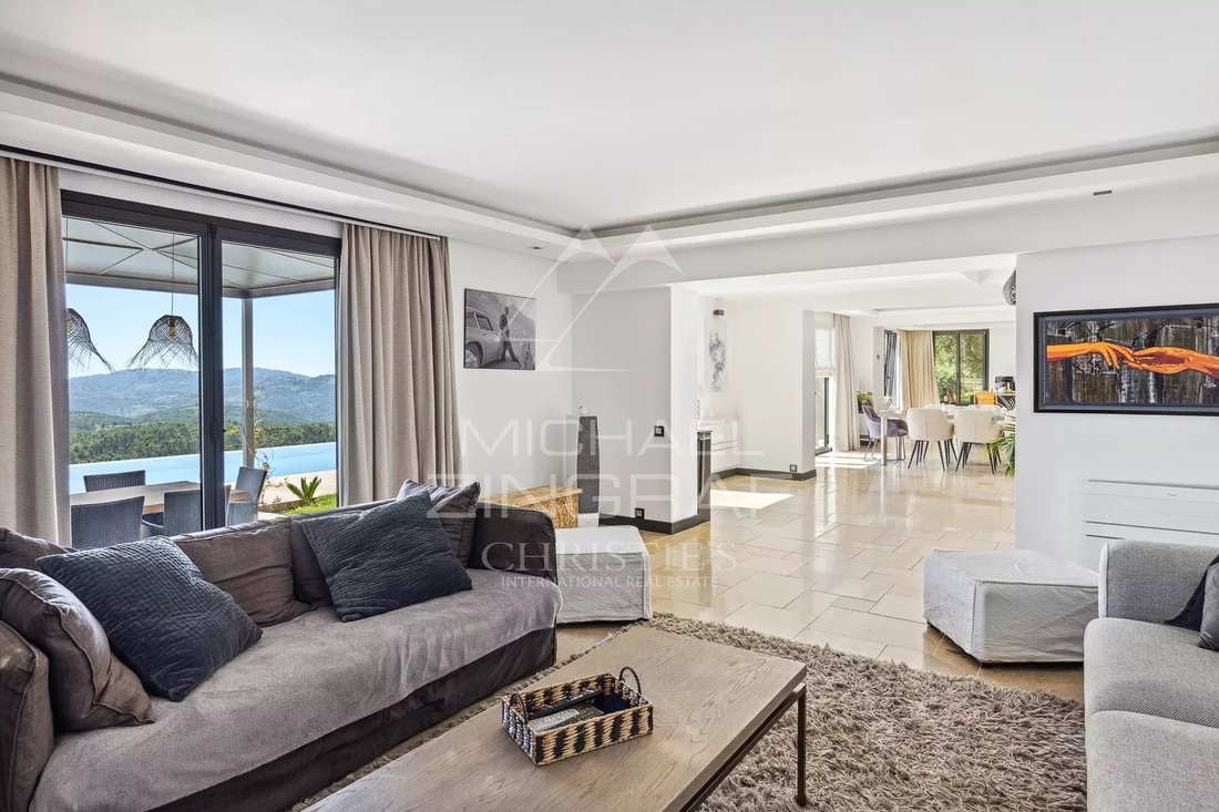 Villa in Le Tignet, Provence-Alpes-Côte d'Azur, France 4 - 14277261