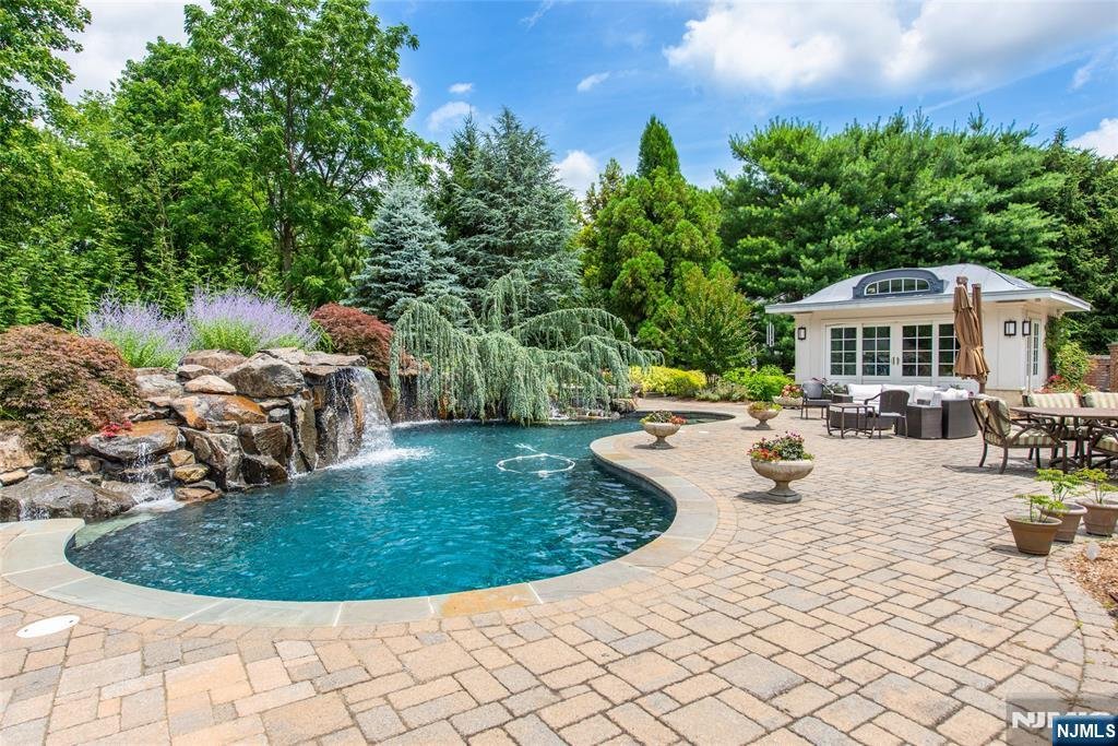 House in Franklin Lakes, New Jersey, United States 4 - 15431917