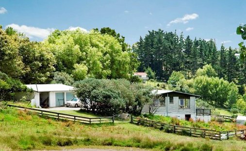 House in Stillwater, Auckland, New Zealand 1