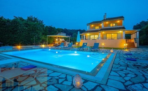 Casa en Corfú, Peloponnese, Western Greece and the Ionian, Grecia 1