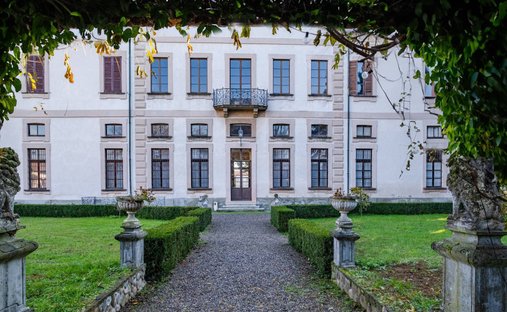 Villa in Vittuone, Lombardy, Italy 1