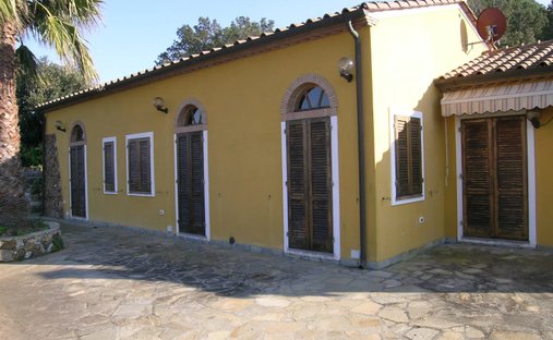 Villa in Capoliveri, Tuscany, Italy 1