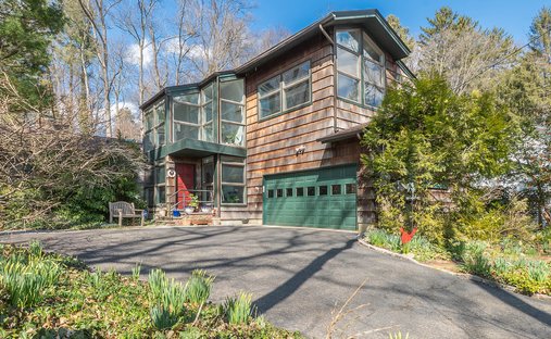 House in Sea Cliff, New York, United States 1