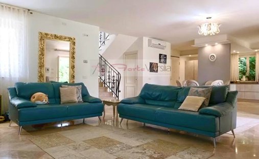 Villa in Caranna-Vaiana, Forte dei Marmi, Tuscany 1