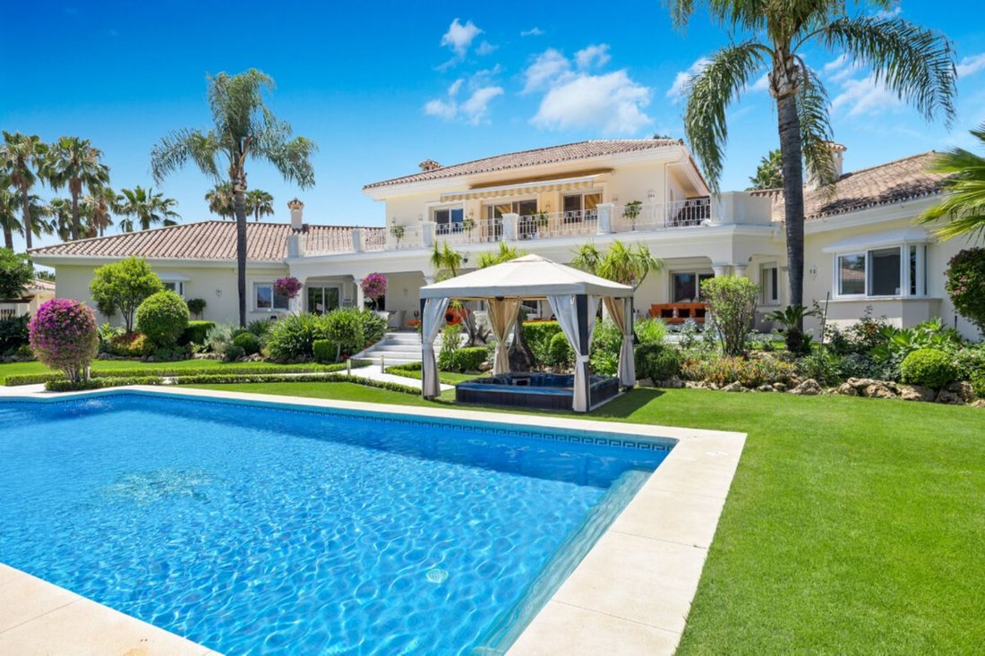 Villa in Nueva Andalucia, Marbella, Spain 2 - 13465320