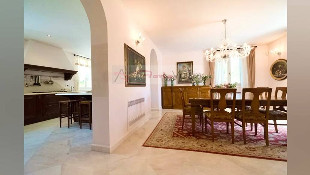 Villa in Roma Imperiale, Forte dei Marmi, Tuscany 4 - 15432493