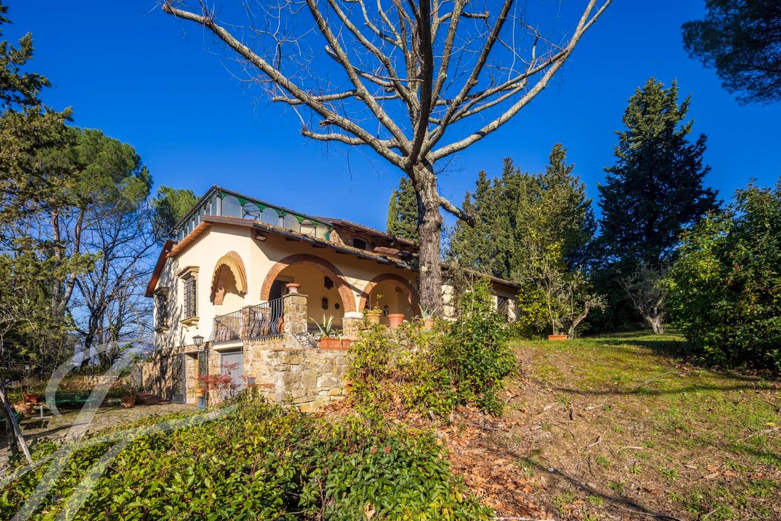 Villa in Pian di Mugnone, Tuscany, Italy 4 - 15436894