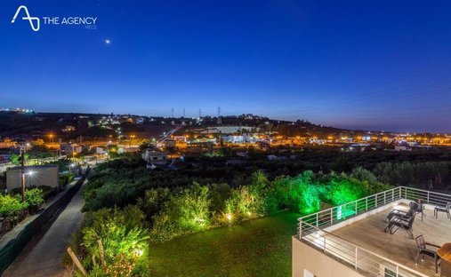 Villa a 3rd Community of Heraklion - Western, Heraklion, Grecia 1