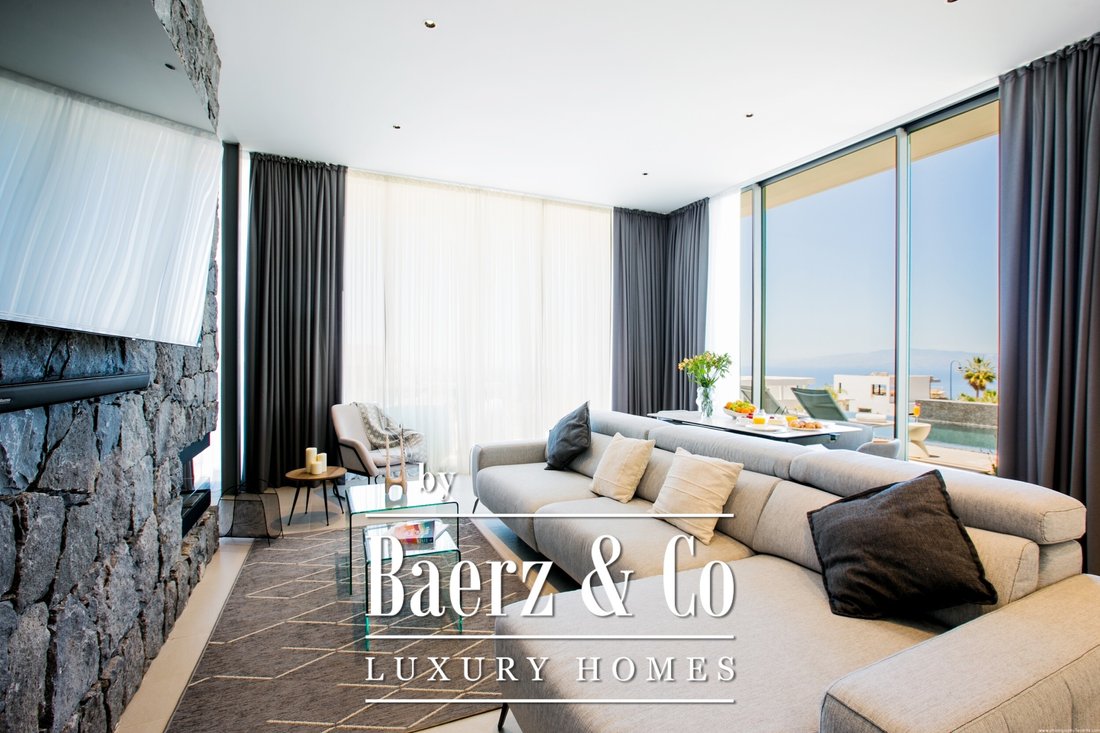 Villa in Guia de Isora, Canary Islands, Spain 3 - 15438302