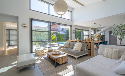 Villa in Anglet, Nouvelle-Aquitaine, France 1