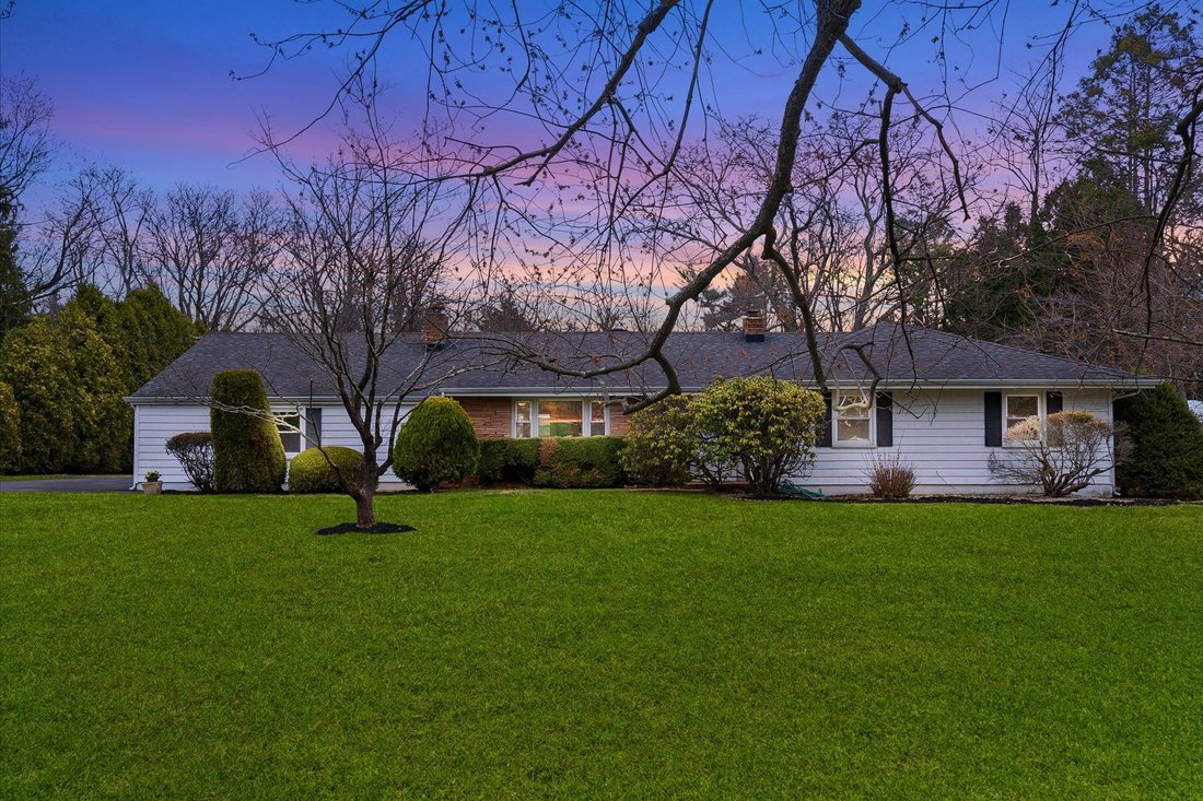 House in North Middletown, New Jersey, United States 2 - 15437820