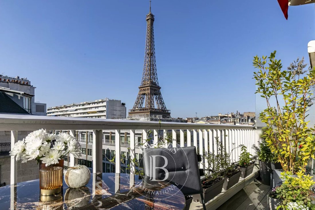 Apartment in Dupleix-Motte Picquet, Paris 15e Arrondissement, Paris 1 - 15437171