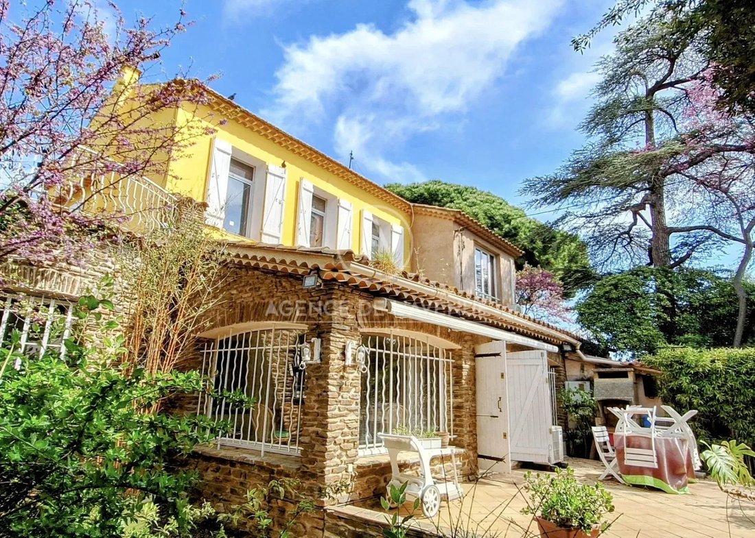 House in Coste Chaude-Mauveou, La Seyne-sur-Mer, France 1 - 15130394