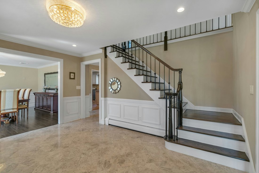 House in Franklin Lakes, New Jersey, United States 3 - 15438055