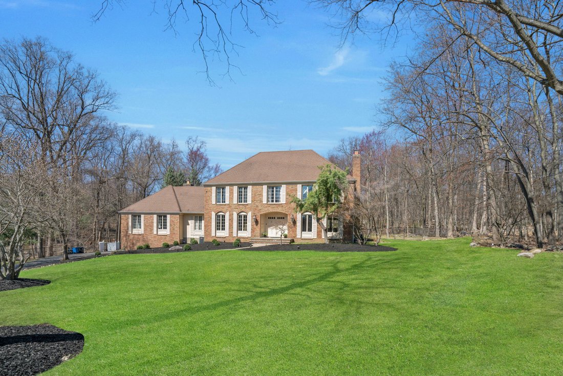 House in Franklin Lakes, New Jersey, United States 2 - 15438055