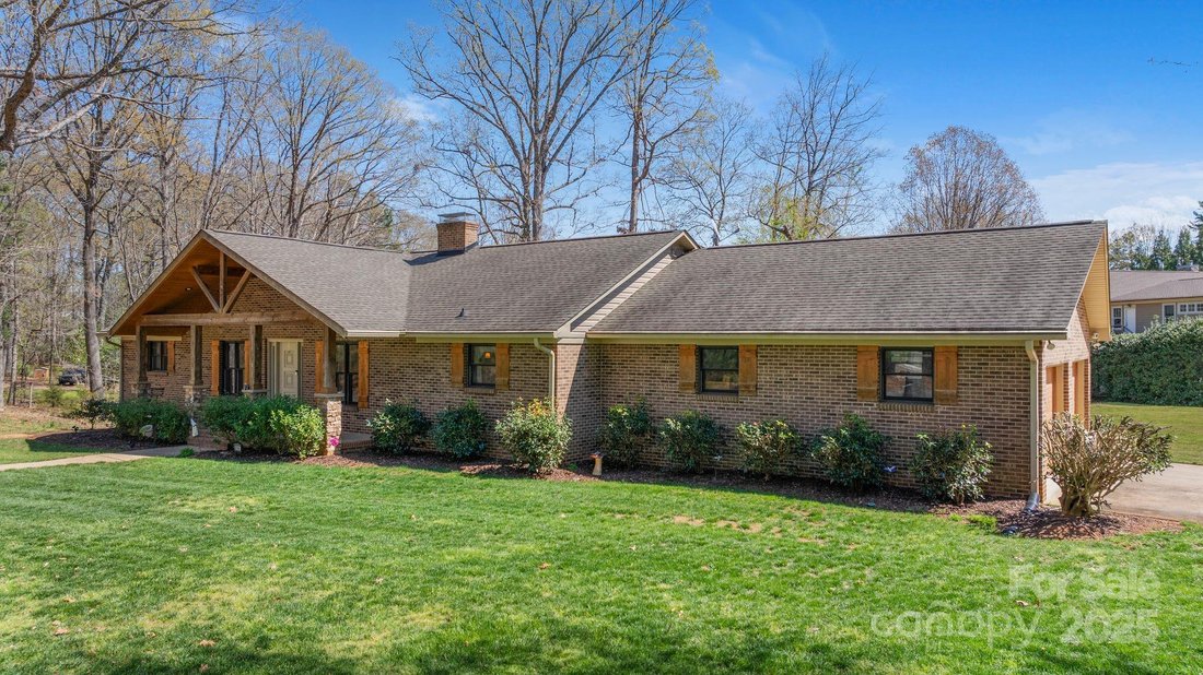 House in Denver, North Carolina, United States 2 - 15438042