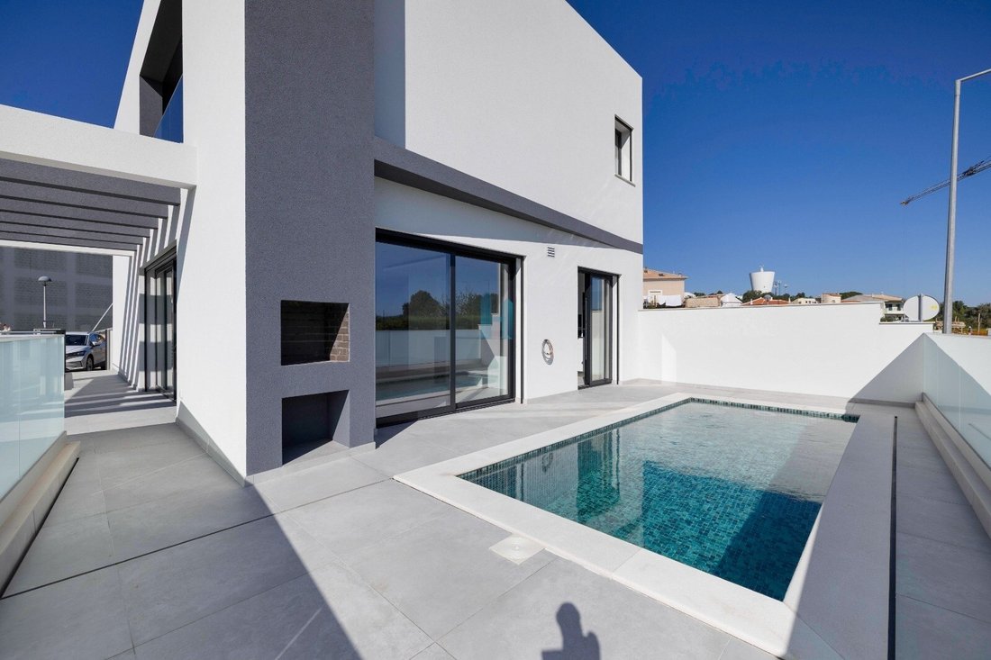 Villa in Mexilhoeira Grande, Algarve, Portugal 3 - 15394860