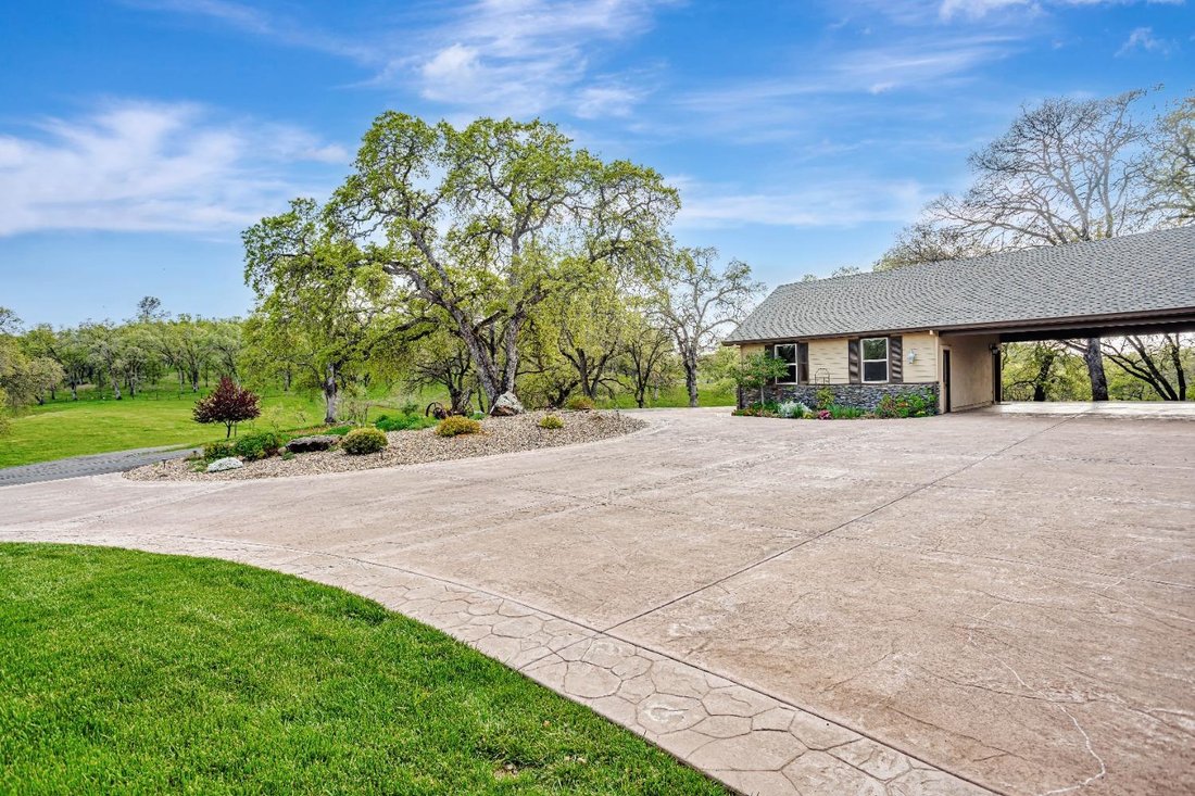 House in Ione, California, United States 2 - 15438145