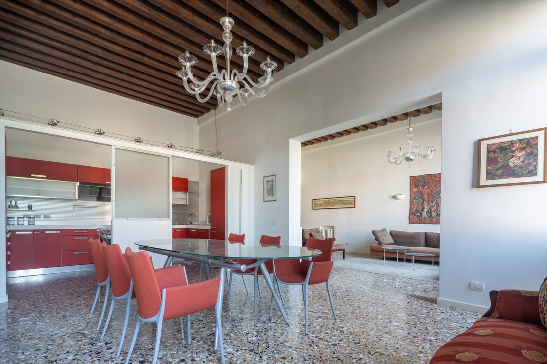 Apartment in Saint Paul, Venice, Italy 5 - 15443151