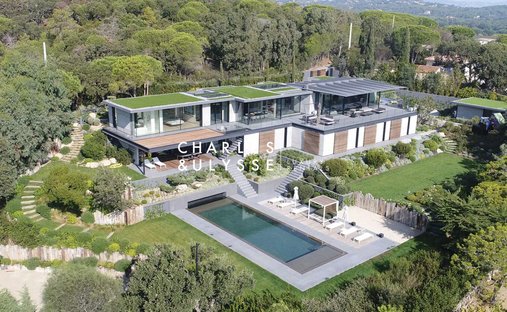 Villa in Saint-Tropez, Provence-Alpes-Côte d'Azur, France 1