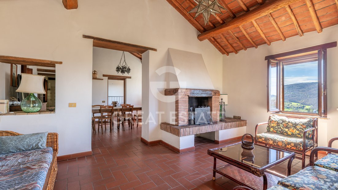 Estate in Magione, Umbria, Italy 2 - 15439917