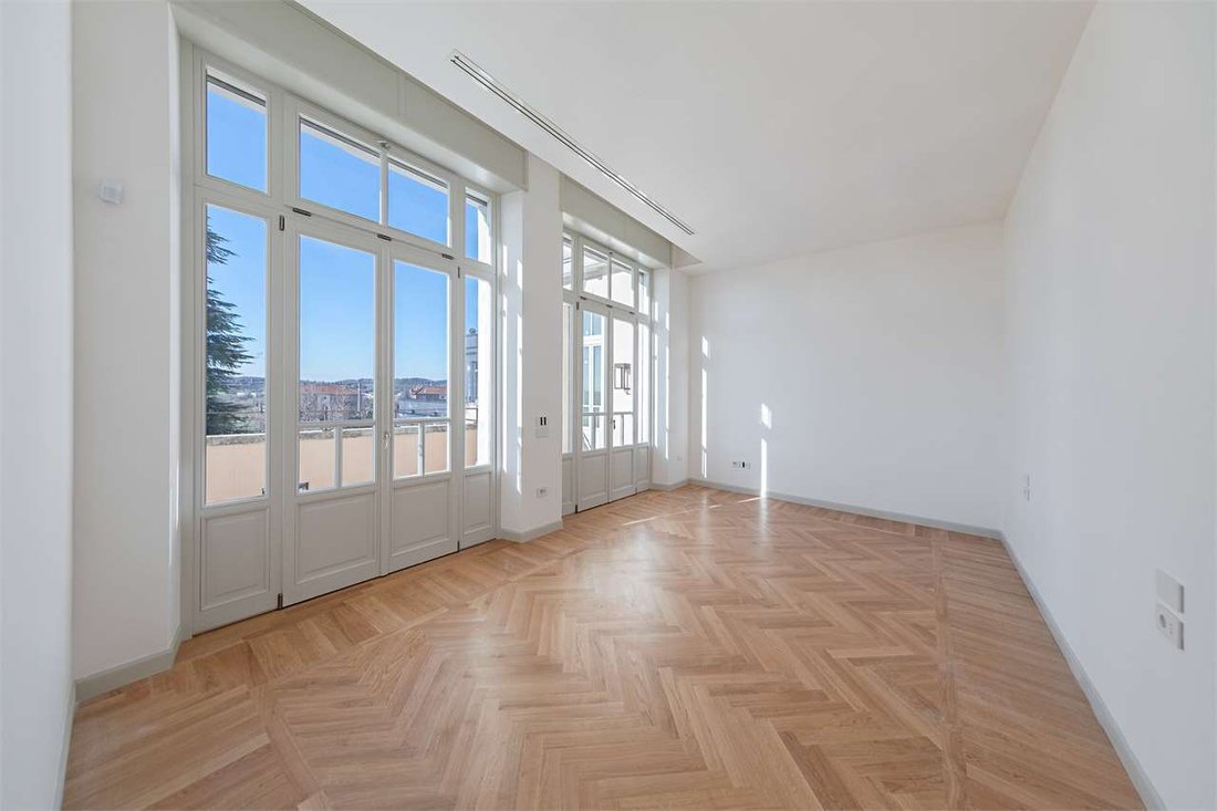 Apartment in Desenzano Centro, Desenzano del Garda, Lombardy 5 - 15440316