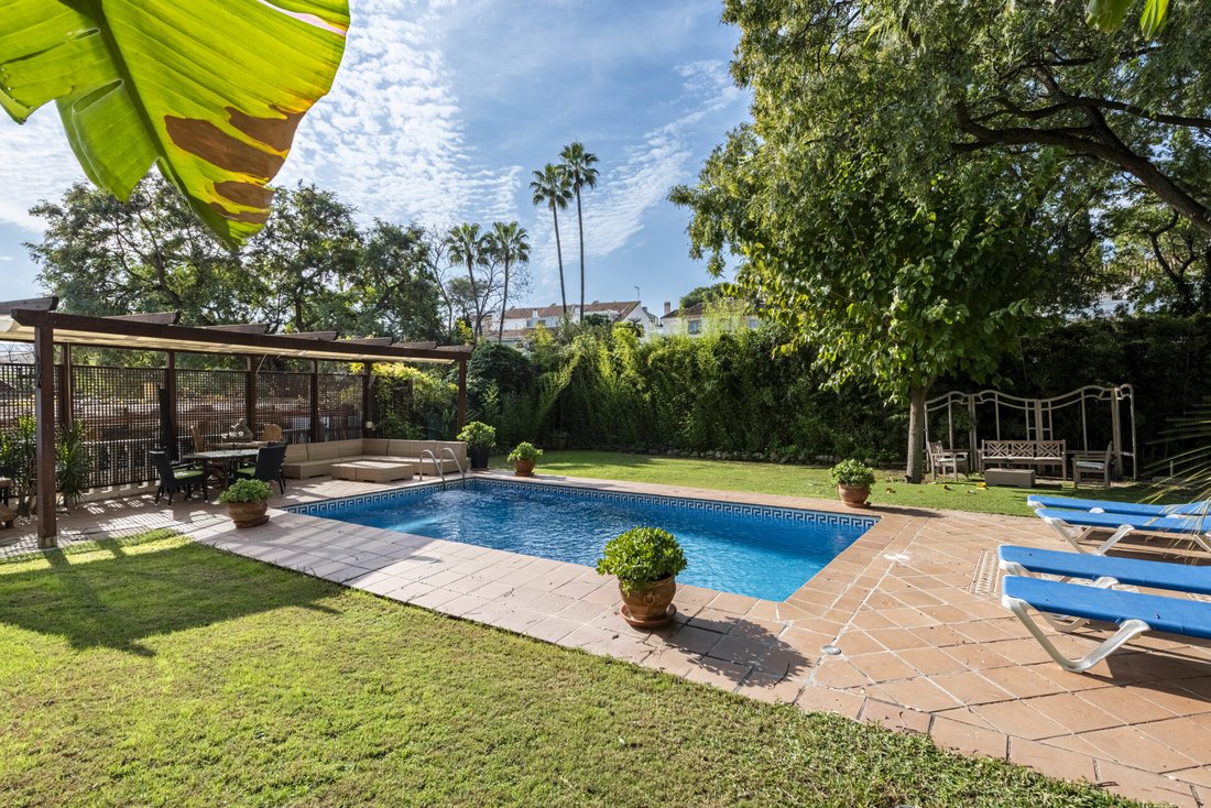 Villa in Marbella, Andalusia, Spain 4 - 15438553