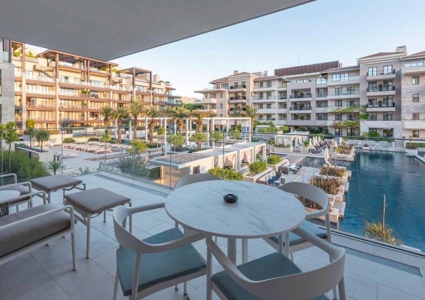 Apartment in Tivat, Tivat Municipality, Montenegro 1 - 15438849