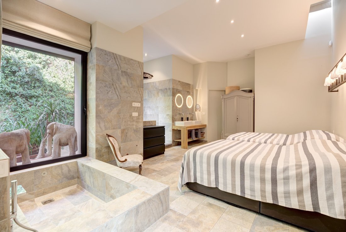 Townhouse in Saint Nicolas, Cannes, France 5 - 14883846