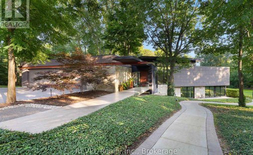 House in Pelham, Ontario, Canada 1