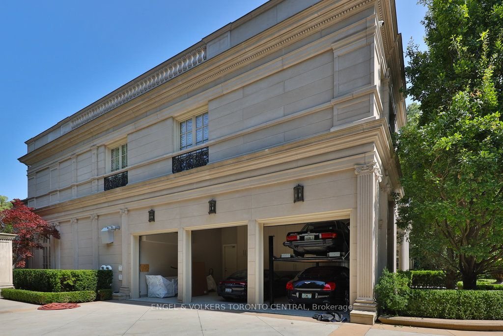 House in Oakville, Ontario, Canada 5 - 15440119