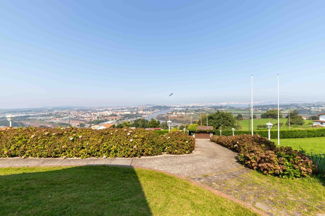 Villa in Medio Cudeyo, Cantabria, Spain 4 - 15441578