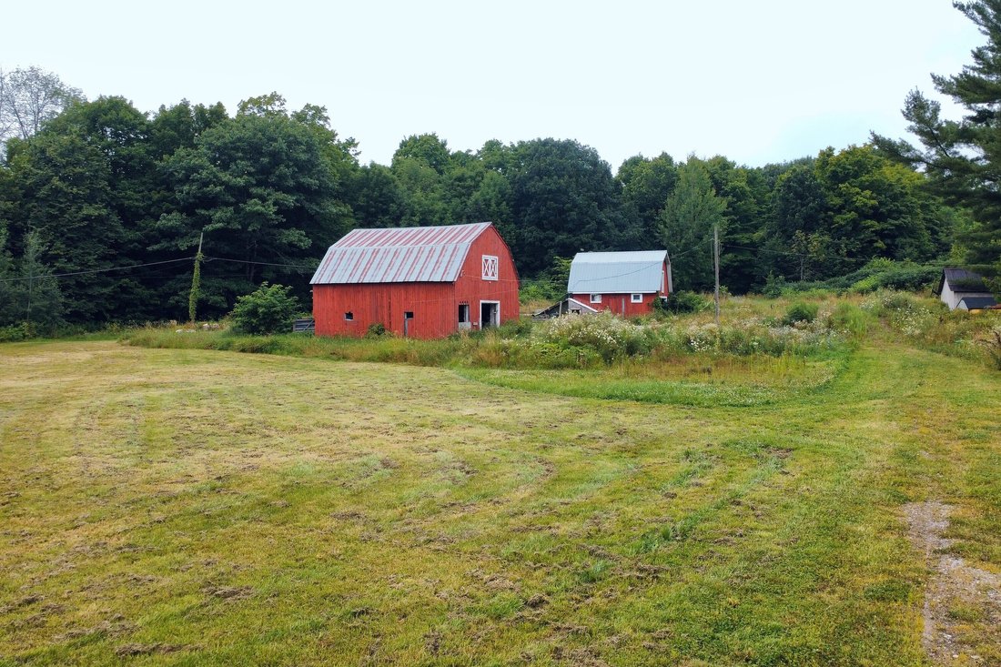 Farm Ranch in Gravenhurst, Ontario, Canada 2 - 15440692