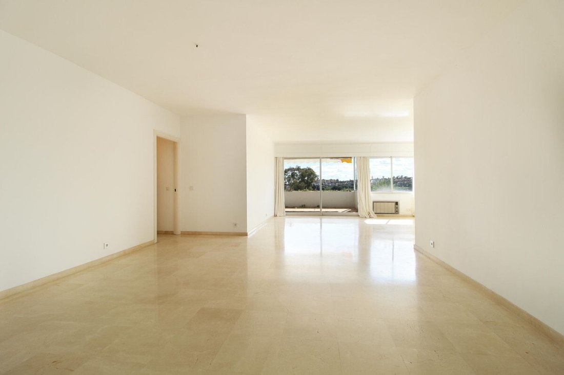 Apartment in Marbella, Andalusia, Spain 2 - 15438578