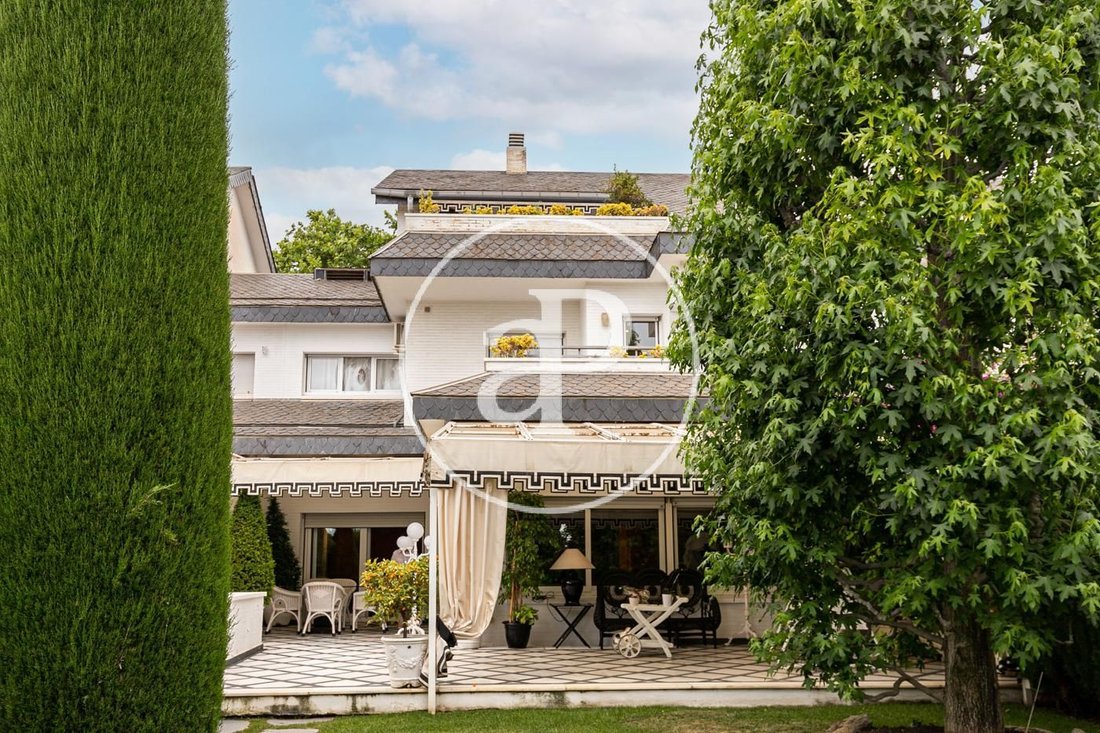 Villa in Les Corts, Barcelona, Spain 2 - 15441854