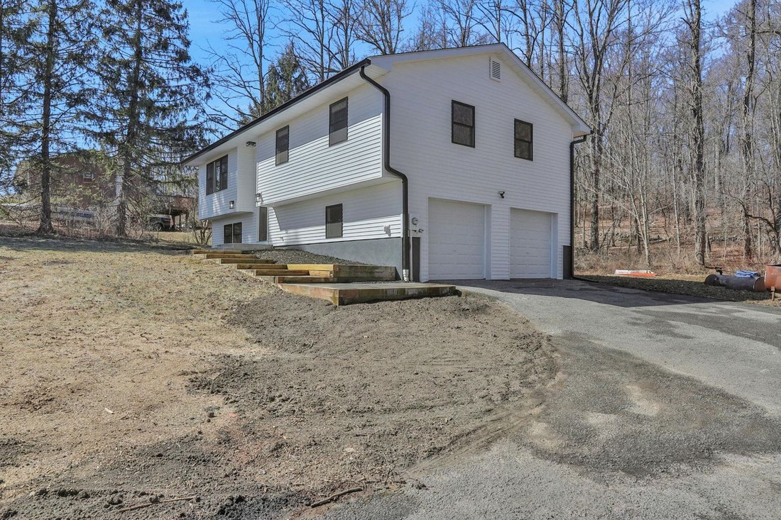 House in Wappingers Falls, New York, United States 5 - 15332913