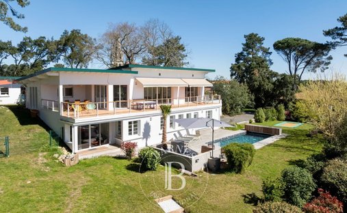 House in Seignosse, Nouvelle-Aquitaine, France 1