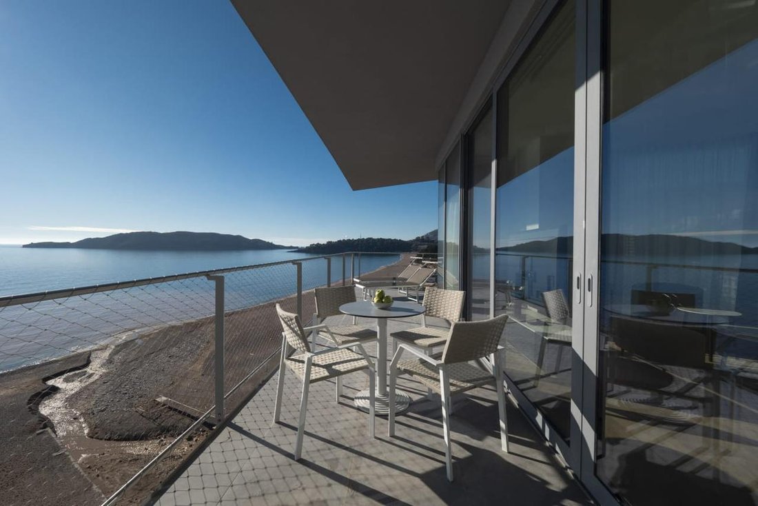 Apartment in Rafailovići, Budva Municipality, Montenegro 4 - 15451261