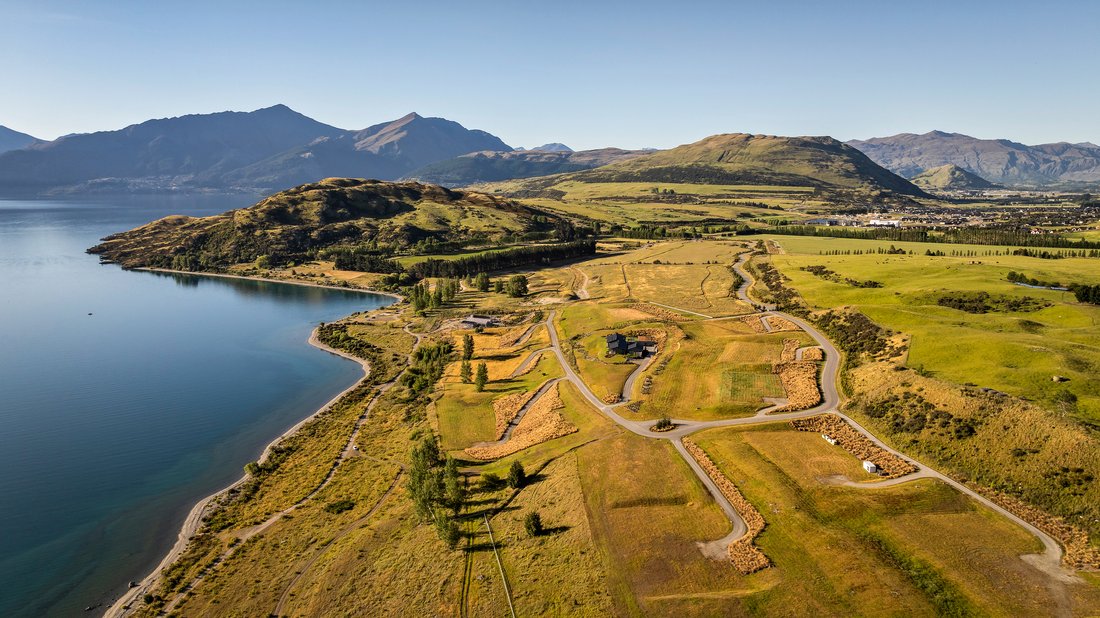 Land in Drift Bay, Otago, New Zealand 3 - 15451804
