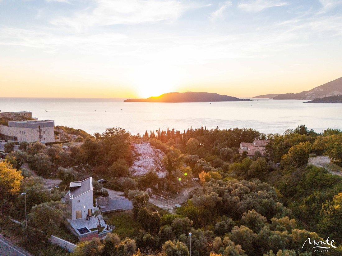 Villa in Kamenovo beach, Budva Municipality, Montenegro 3 - 15451257